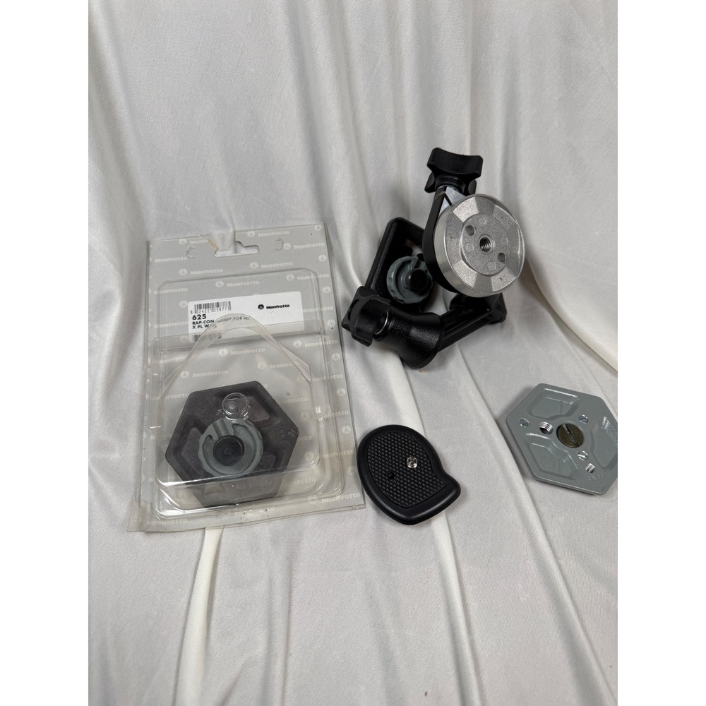 Manfrotto 3025 3-Way Pan Tilt Tripod Head with 625 Rapid Connect Adapter Plates